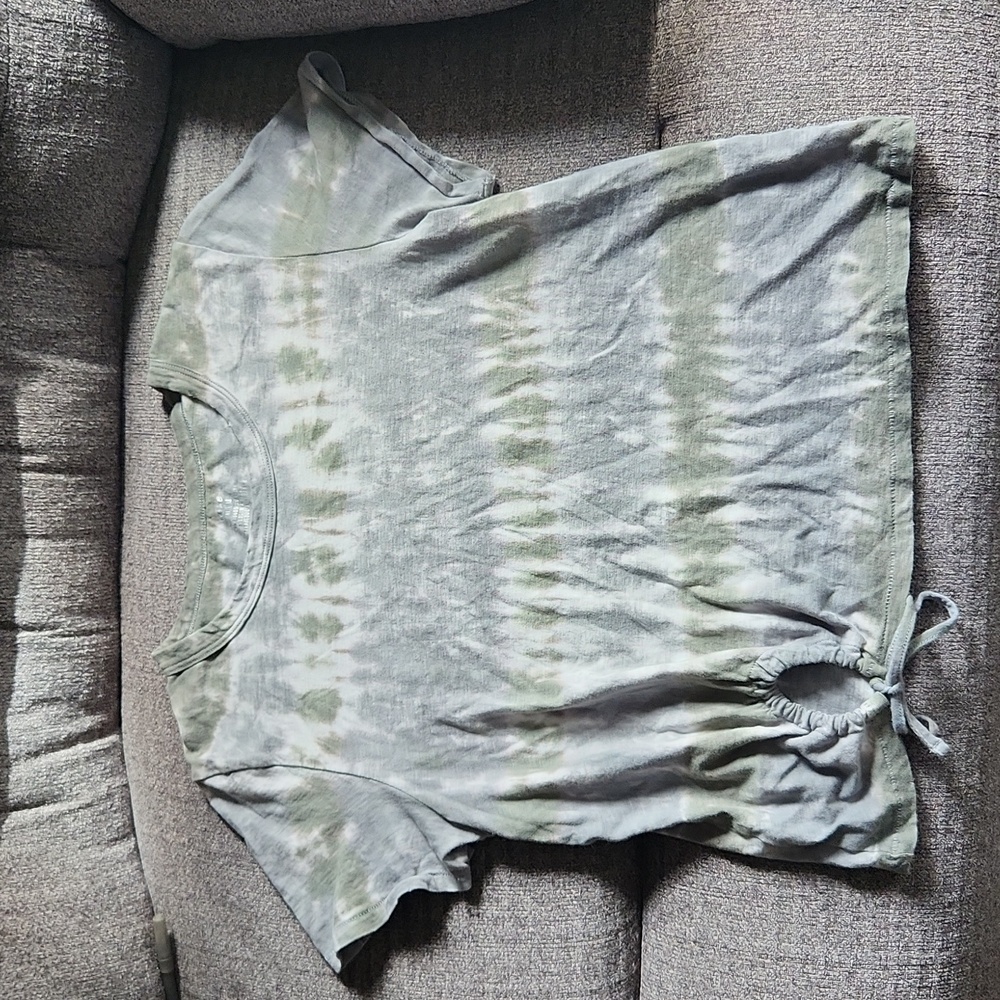 Aerie Tee with tie cutout Green tye dye